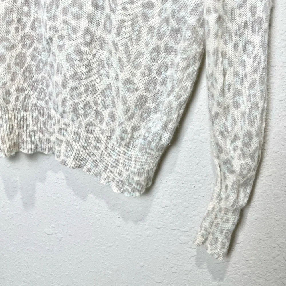 360 Cashmere 100% Cashmere Leopard Animal Print Sweater Size Extra Small - Picture 5 of 7